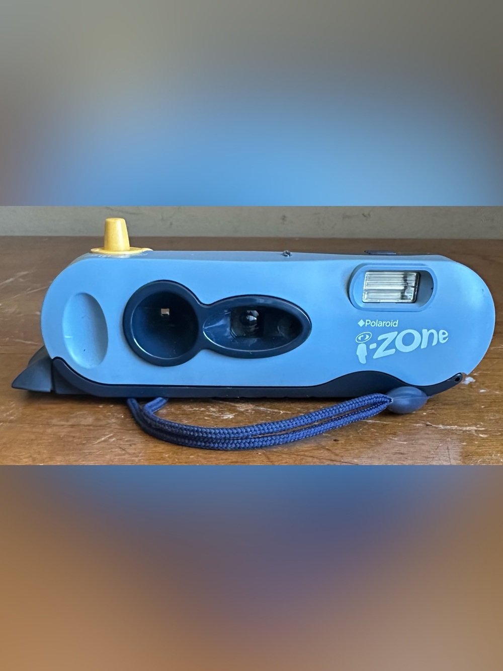 Vintage POLAROID i-Zone Instant Pocket Film Convertible Camera w/ Flash Blue